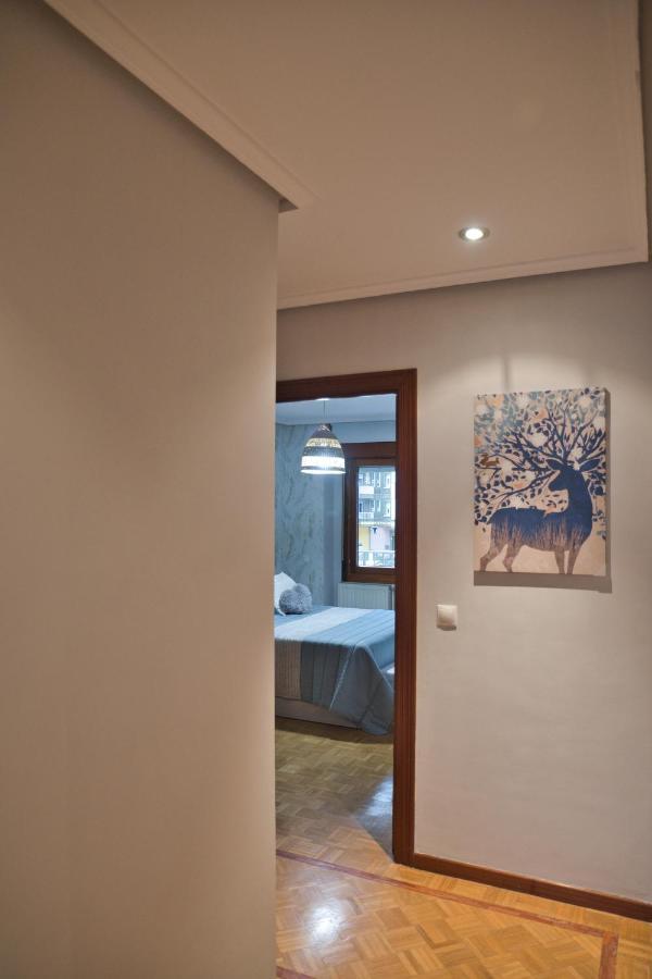 La Villa De Lore, Piso Completo Apto 6 Personas Con Garaje Avilés Exterior foto