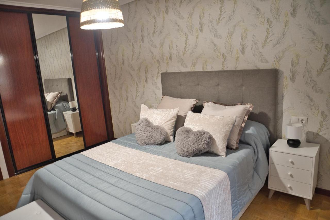 La Villa De Lore, Piso Completo Apto 6 Personas Con Garaje Avilés Exterior foto